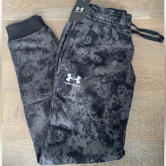 UA Men’s Jogger - Picture 1 of 1